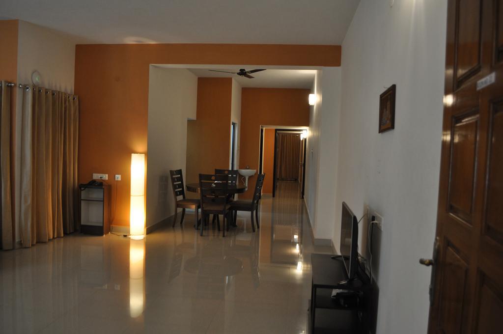 Jyothi Suites Tiruchirappalli Exterior foto